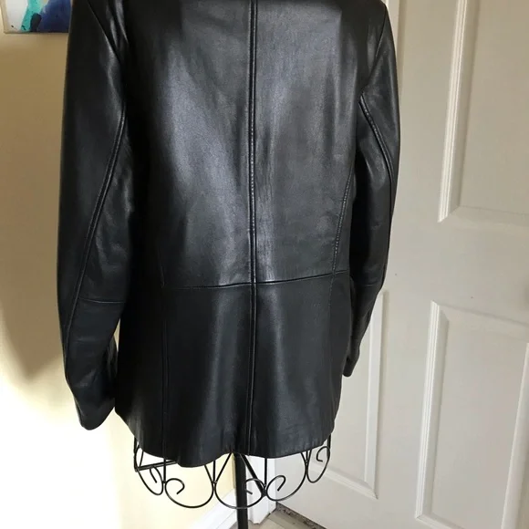 HOST PICK Liz Claiborne Black Leather Jacket w/zipper closure tiny blemish Sz. M - Picture 5 of 11